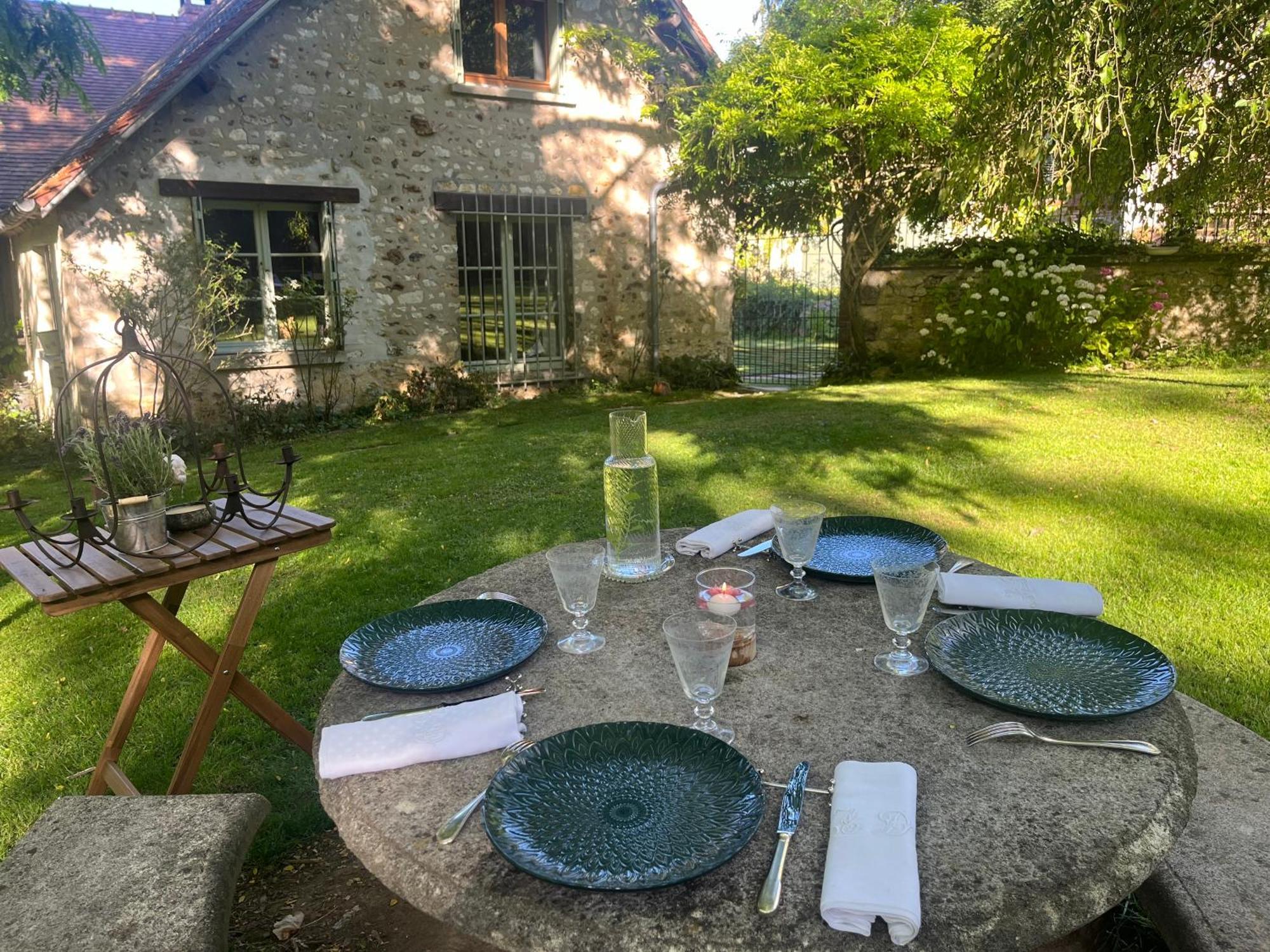 Le Clos Des Songes Blaru Dış mekan fotoğraf